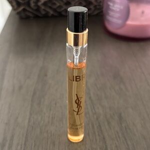 Yves Saint Laurent Libre Eau de Parfum Spray - Libra